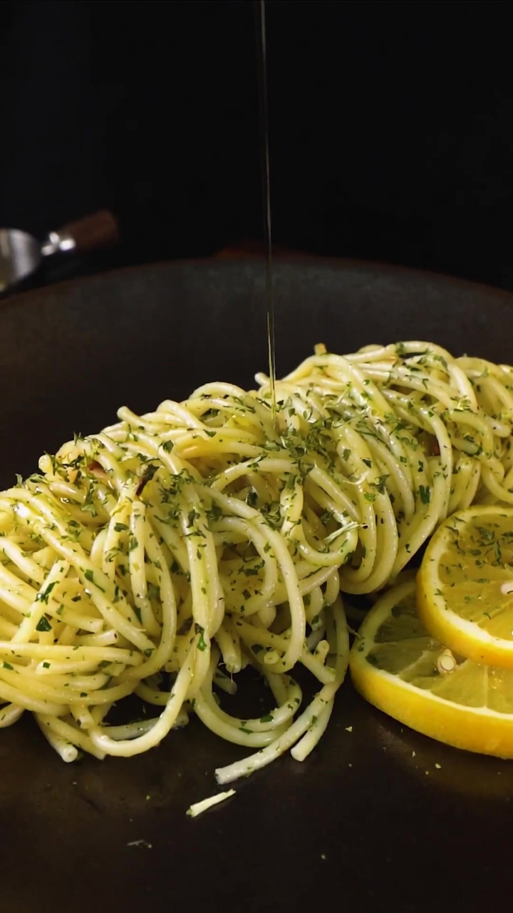 Spaghetti Aglio e Olio: Il Classico Italiano