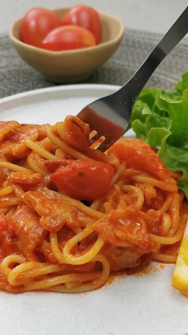 Pasta Classica al Pomodoro e Pancetta