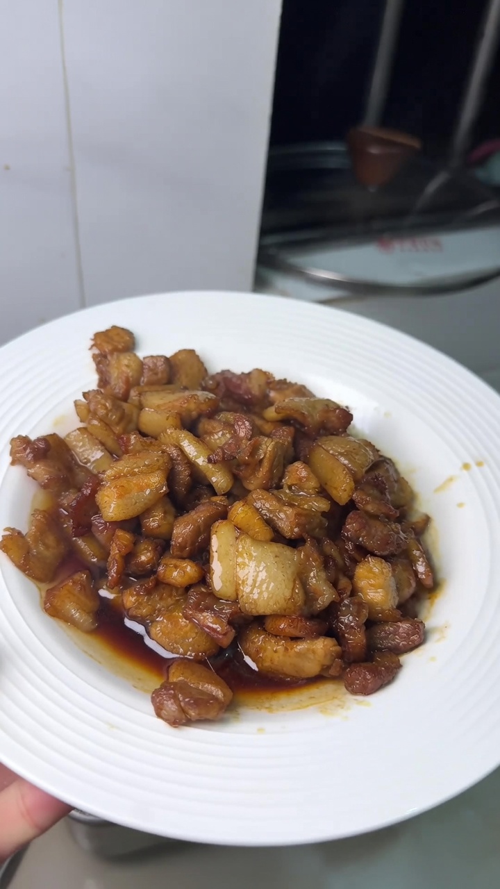 Pancetta di Maiale Saltata in Padella alla Salsa di Soia
