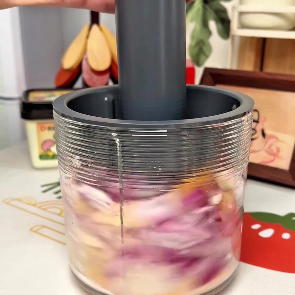 Mix di frutta e cipolla frullato grossolanamente.
