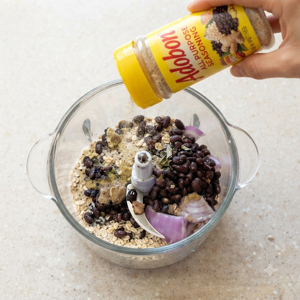Pasta di miso bianco raccolta e aggiunta nel frullatore con gli altri ingredienti.